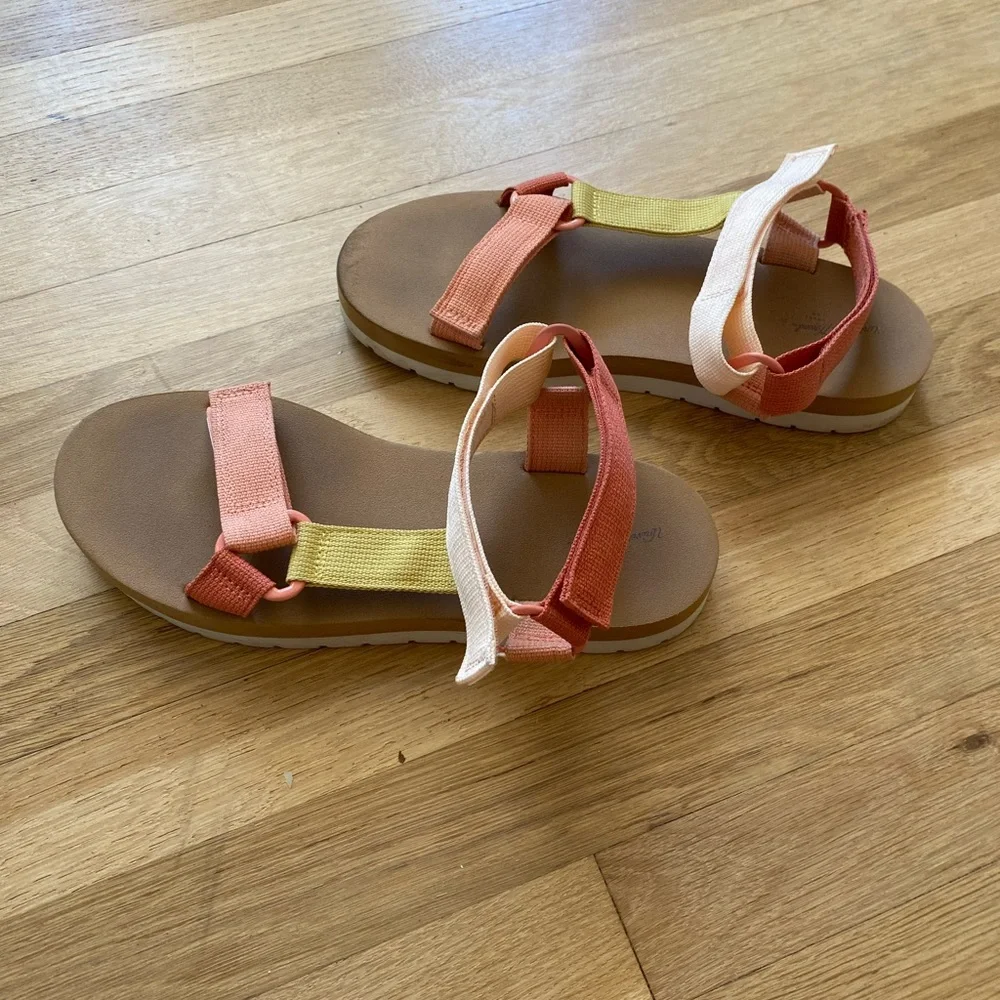 Universal Thread Multi-Color Velcro Sandals - Picture 5 of 5